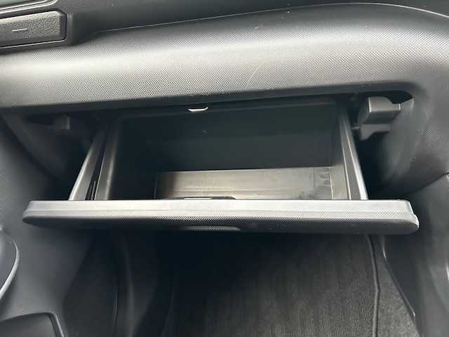 トヨタ ライズ Z 東京都 2022(令4)年 1.5万km ナチュラルベージュマイカM ワンオーナー/純正ナビ/(ワンセグTV/Bluetooth/CD/SD/AUX)/ETC/バックカメラ/前後ドライブレコーダー/前席シートヒーター/レーダークルーズ/レーンキープアシスト/衝突回避支援ブレーキ/ステアリングスイッチ/革巻きステアリング/パーキングセンサー/スペアキー1本/電格ミラー/純正フロアマット/保証書/取扱説明書