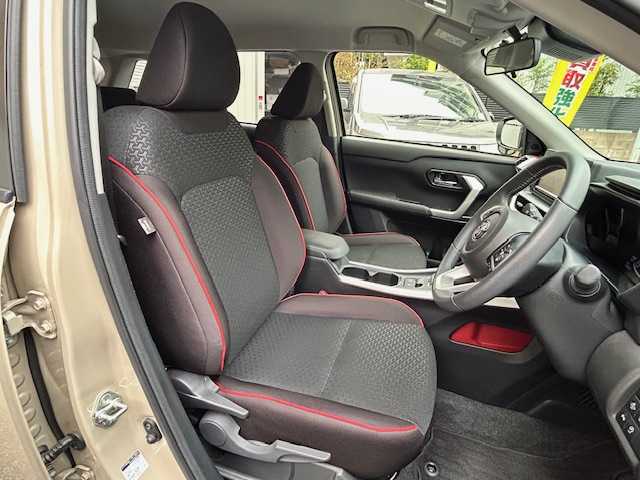 トヨタ ライズ Z 東京都 2022(令4)年 1.5万km ナチュラルベージュマイカM ワンオーナー/純正ナビ/(ワンセグTV/Bluetooth/CD/SD/AUX)/ETC/バックカメラ/前後ドライブレコーダー/前席シートヒーター/レーダークルーズ/レーンキープアシスト/衝突回避支援ブレーキ/ステアリングスイッチ/革巻きステアリング/パーキングセンサー/スペアキー1本/電格ミラー/純正フロアマット/保証書/取扱説明書