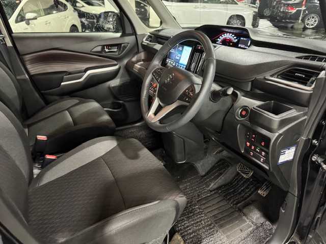 スズキ ソリオ バンディット HV MV 道東・釧路十勝 2022(令4)年 3.9万km スーパーブラックパール 4WD/ワンオーナー/純正メモリーナビ/  （DVD/CD/フルセグTV/Bluetooth）/全方位カメラ/衝突軽減ブレーキ/レーンキープアシスト/レーダークルーズコントロール/シートヒーター/コーナーセンサー/片側パワースライドドア/アイドリングストップ/横滑り防止装置/革巻きステアリング/ステアリングリモコン/ミラーヒーター/電動格納ミラー/ウィンカーミラー/ドライブレコーダー/ビルトインETC/純正ドアバイザー/純正フロアマット/スマートキー/エンジンプッシュスタート/スペアキー/取扱説明書/保証書/社外15インチアルミホイール/夏タイヤ積み込み/　　（165/65R15、4mm、純正AW）