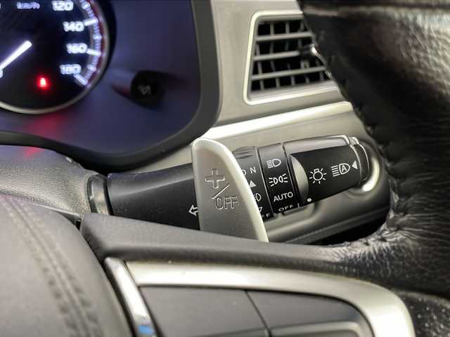 三菱 デリカＤ：５ P 栃木県 2019(令1)年 3.4万km ウォームホワイトP/スターリングシルバーM 純正10，1型ナビ/Bluetooth/フルセグTV/CD/DVD/AM/FM/マルチアラウンドビューモニター/衝突軽減ブレーキ/両側パワースライドドア/パワーバックドア/レーンディパーチャーアラート/アダプティブクルーズコントロール/ブラインドスポットモニター/AC100V電源(100W/120W)/LEDヘッドライト/オートハイビーム/電動パーキングブレーキ(HOLDスイッチ付)/パドルシフト/シートヒーター(D/N席)/アイドリングストップ/プッシュスタート/ETC/純正18インチアルミホイール/カーテンエアバッグ/スマートキー×2本/保証書、取扱説明書