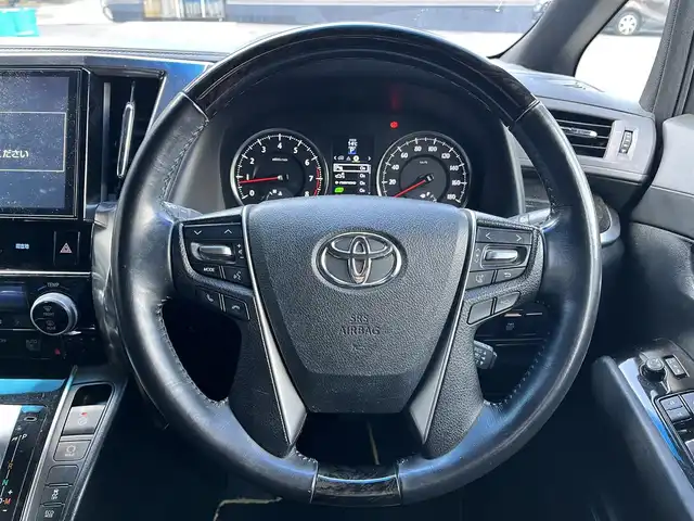 トヨタ ヴェルファイア Z Aエディション ゴールデンアイズ 滋賀県 2018(平30)年 5.7万km ブラック 純正10インチナビ/純正フリップダウンモニター/両側パワースライドドア/パワーリアゲート/ハーフレザーシート/バックカメラ/LEDヘッドライト/追従付クルーズコントトール/電子パーキング/オートホールド/前後ソナー/前方ドライブレコーダー