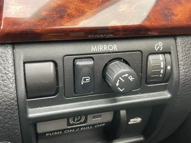 スバル アウトバック 2．5i Lパッケージ 新潟県 2010(平22)年 10.5万km サテンホワイトパール 4WD/メモリナビ/ワンセグテレビ/純正ホイールスタッドレスタイヤ装着/夏タイヤ車載/運転助手席パワーシート/ウィンカーミラー/ドアバイザー/プッシュスタート/ETC/パドルシフト/純正フロアマット/スペアキー1個