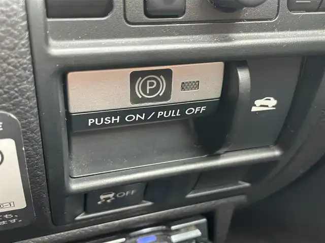 スバル アウトバック 2．5i Lパッケージ 新潟県 2010(平22)年 10.5万km サテンホワイトパール 4WD/メモリナビ/ワンセグテレビ/純正ホイールスタッドレスタイヤ装着/夏タイヤ車載/運転助手席パワーシート/ウィンカーミラー/ドアバイザー/プッシュスタート/ETC/パドルシフト/純正フロアマット/スペアキー1個