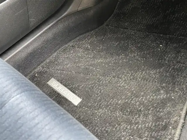 スバル アウトバック 2．5i Lパッケージ 新潟県 2010(平22)年 10.5万km サテンホワイトパール 4WD/メモリナビ/ワンセグテレビ/純正ホイールスタッドレスタイヤ装着/夏タイヤ車載/運転助手席パワーシート/ウィンカーミラー/ドアバイザー/プッシュスタート/ETC/パドルシフト/純正フロアマット/スペアキー1個