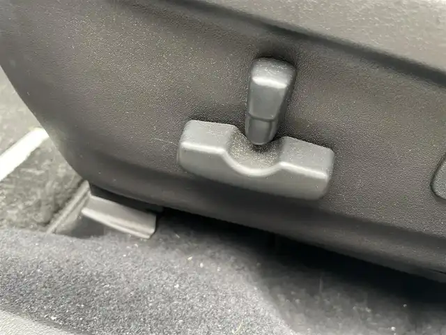 スバル アウトバック 2．5i Lパッケージ 新潟県 2010(平22)年 10.5万km サテンホワイトパール 4WD/メモリナビ/ワンセグテレビ/純正ホイールスタッドレスタイヤ装着/夏タイヤ車載/運転助手席パワーシート/ウィンカーミラー/ドアバイザー/プッシュスタート/ETC/パドルシフト/純正フロアマット/スペアキー1個