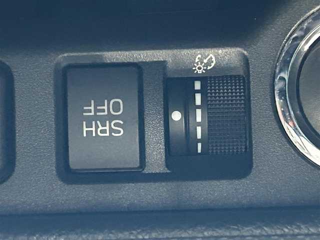 スバル フォレスター 2．0XT アイサイト 岐阜県 2016(平28)年 4.9万km クリスタルホワイトP ＳＤナビ/フルセグＴＶ/バックカメラ/ＥＴＣ/後席モニター/レーダークルーズコントロール/レーンキープアシスト/スマートキー/全席シートヒーター/アイサイト/ハーフレザーシート/ＬＥＤヘッドライト/前席パワーシート