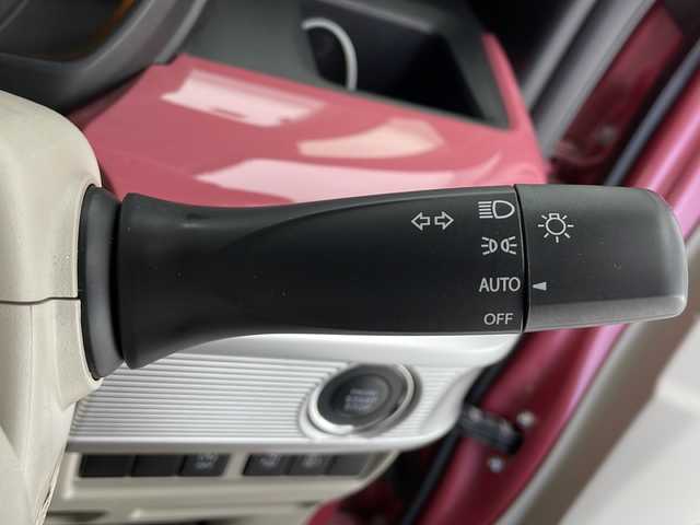 スズキ スペーシア HYBRID X 千葉県 2019(平31)年 5.5万km チアフルピンクメタリック/ホワイト2トーンルーフ スズキセーフティサポート/（衝突軽減ブレーキ　横滑り防止装置　後退時ブレーキサポート）/社外SDナビ/（フルセグ/Bluetooth/CD/DVD/FM/AM）/ETC/バックカメラ/アイドリングストップ/両側パワースライドドア/シートヒーター（運転席のみ）/LEDヘッドライト/スマートキー/電動格納ミラー/社外フロアマット/社外サイドバイザー/W＋サイドエアバッグ/ロールサンシェード/純正14インチアルミホイール