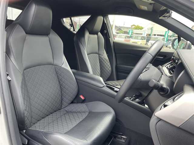 トヨタ Ｃ－ＨＲ G モード ネロ セーフティプラス 福岡県 2020(令2)年 1.7万km ブラック/ホワイトパールクリスタルシャイン 2トーン トヨタセーフティセンス/横滑り防止/盗難防止/レーンキープアシスト/パーキングアシスト/前後ドラレコ/全方位カメラ/エアバッグ/カーテンエアバッグ/フルセグTV/BT/Miracast/ビルトインETC/ディスプレイオーディオ/純正フロアマット/純正AW/シートヒーター/USB/DUALエアコン/プッシュスタート/スマートキー/ソケット/EVモード