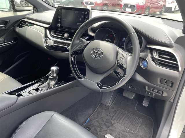 トヨタ Ｃ－ＨＲ G モード ネロ セーフティプラス 福岡県 2020(令2)年 1.7万km ブラック/ホワイトパールクリスタルシャイン 2トーン トヨタセーフティセンス/横滑り防止/盗難防止/レーンキープアシスト/パーキングアシスト/前後ドラレコ/全方位カメラ/エアバッグ/カーテンエアバッグ/フルセグTV/BT/Miracast/ビルトインETC/ディスプレイオーディオ/純正フロアマット/純正AW/シートヒーター/USB/DUALエアコン/プッシュスタート/スマートキー/ソケット/EVモード