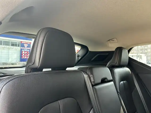 ボルボ ＸＣ４０ T4 AWD インスクリプション 富山県 2020(令2)年 4万km クリスタルホワイトP harman kandon/360°カメラ/黒レザーシート/前席・後席シートヒーター/ステアリングヒーター/フットオープナー/フルセグTV/Bluetooth接続/クルーズコントロール/プッシュスタート/ETC/グローブボックスクーラー/コーナーセンサー/アクティブベンディングライト/コーナリングライト/縦列駐車時自動発車/BLIS