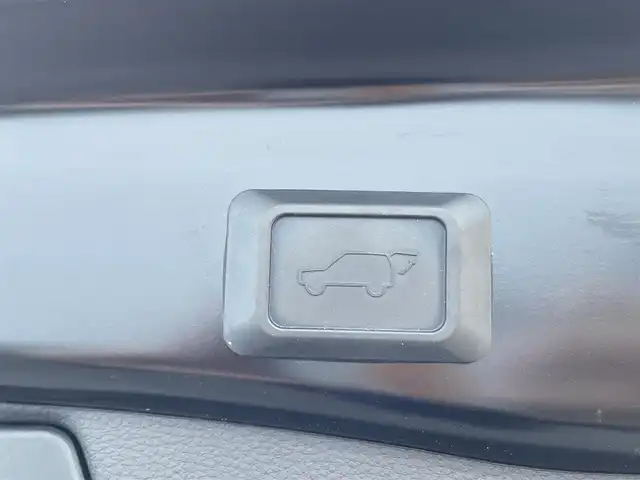 トヨタ ＲＡＶ４ アドベンチャー 愛媛県 2021(令3)年 3.3万km アティチュードブラックマイカ 純正ディスプレイオーディオ/BT/フルセグTV　/全周囲カメラ　/前後ドラレコ　/レーダークルーズコントロール　/電動リアゲート　/サンルーフ　/デジタルインナーミラー　/BSM　/Ｄ席パワーシート/D/N席シートエアコン　/D/N席シートヒーター/ETC/電動パーキングブレーキ/ステアリングヒーター/ダウンヒルアシストコントロール/電格ミラー/ルーフレール/ラゲッジマット/現状サマー(純正AＷ)(235/55/R19)