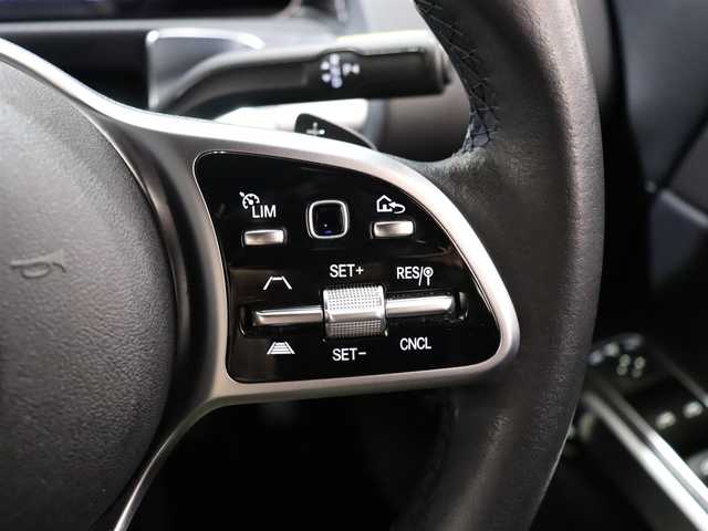 メルセデス・ベンツ ＧＬＢ２００ｄ 静岡県 2020(令2)年 4.4万km ポーラホワイト ナビ/フルセグテレビ/バックカメラ/アイドリングストップ/クルーズコントロール/プッシュスタート/ETC/パドルシフト/ワイヤレス充電/シートヒーター/レーダーセーフティパッケージ/ASR/ESP