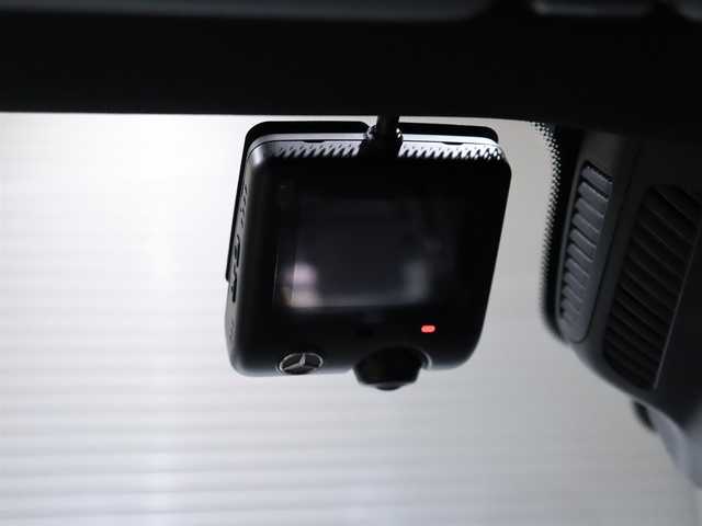 メルセデス・ベンツ ＧＬＢ２００ｄ 静岡県 2020(令2)年 4.4万km ポーラホワイト ナビ/フルセグテレビ/バックカメラ/アイドリングストップ/クルーズコントロール/プッシュスタート/ETC/パドルシフト/ワイヤレス充電/シートヒーター/レーダーセーフティパッケージ/ASR/ESP