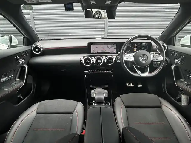 メルセデス・ベンツ Ｍ・ベンツ Ａ２００ｄ AMGライン 茨城県 2021(令3)年 3.2万km デジタルホワイト RSP /ACC /LKA /BSA /Bカメラ /パークトロニック /半革 /シートヒーター /M付パワーシート /ナビ /12セグ /BT /USB /マルチLED /オートハイビーム /キーレスゴー /ETC2.0 /禁煙車