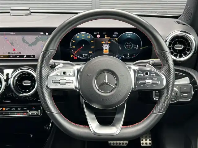 メルセデス・ベンツ Ｍ・ベンツ Ａ２００ｄ AMGライン 茨城県 2021(令3)年 3.2万km デジタルホワイト RSP /ACC /LKA /BSA /Bカメラ /パークトロニック /半革 /シートヒーター /M付パワーシート /ナビ /12セグ /BT /USB /マルチLED /オートハイビーム /キーレスゴー /ETC2.0 /禁煙車