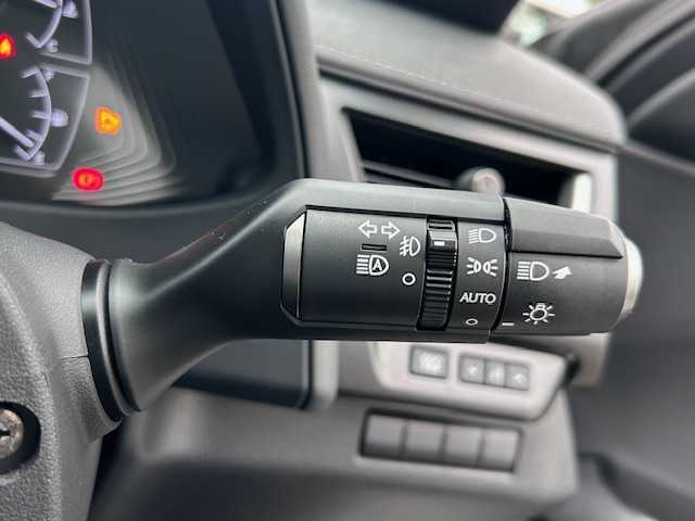 レクサス ＵＸ 200 大阪府 2019(令1)年 1.7万km ソニッククォーツ ナビ　/フルセグ　/Ｂｌｕｅｔｏｏｔｈ　/バックカメラ　/ＤＶＤ　/レーダークルーズコントロール　/ＬＥＤヘッドライト　/オートハイビーム　/ビルトイン２．０ＥＴＣ　/前後ドライブレコーダー　/前後コーナーセンサー/純正マット