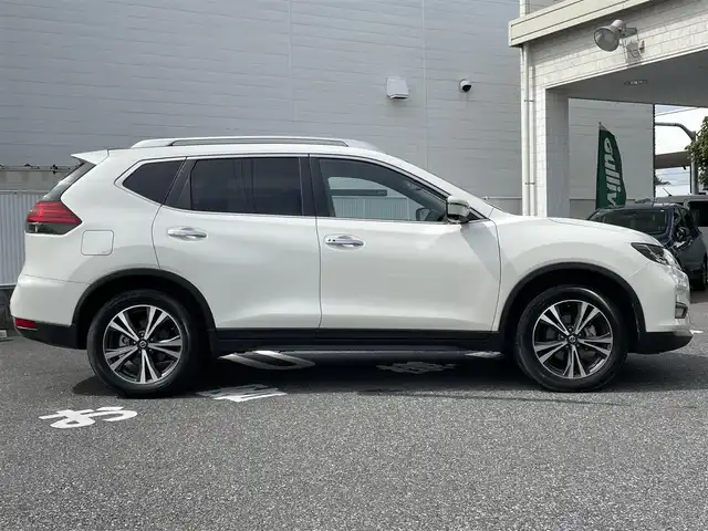 日産 エクストレイル 20Xi レザーエディション 群馬県 2020(令2)年 3.4万km ブリリアントホワイトパール プロパイロット/エマージェンシーブレーキサポート/純正ナビ【MM319D-W】/・CD/DVD/・Bluetooth/・フルセグ/スマートキー/プッシュスタート/ETC/レーダークルーズ/パワーバックドア/全席シートヒーター/純正18アルミホイール/ABS/横滑り防止装置/前後コーナーセンサー/セキュリティアラーム/オートライト/LEDヘッドライト/Wエアバック
