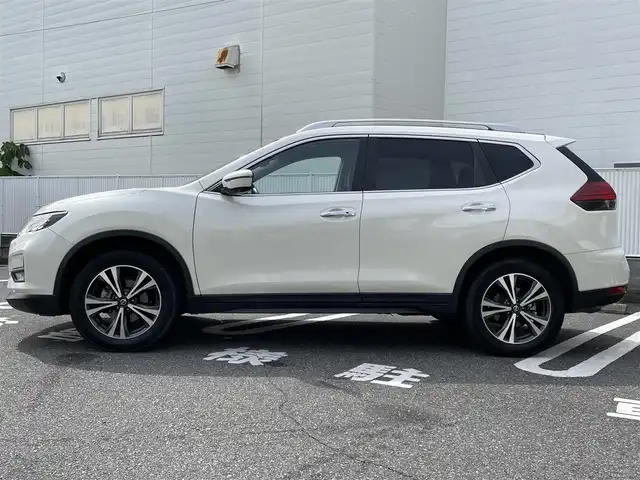 日産 エクストレイル 20Xi レザーエディション 群馬県 2020(令2)年 3.4万km ブリリアントホワイトパール プロパイロット/エマージェンシーブレーキサポート/純正ナビ【MM319D-W】/・CD/DVD/・Bluetooth/・フルセグ/スマートキー/プッシュスタート/ETC/レーダークルーズ/パワーバックドア/全席シートヒーター/純正18アルミホイール/ABS/横滑り防止装置/前後コーナーセンサー/セキュリティアラーム/オートライト/LEDヘッドライト/Wエアバック