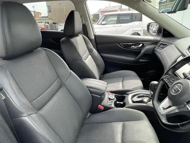 日産 エクストレイル 20Xi レザーエディション 群馬県 2020(令2)年 3.4万km ブリリアントホワイトパール プロパイロット/エマージェンシーブレーキサポート/純正ナビ【MM319D-W】/・CD/DVD/・Bluetooth/・フルセグ/スマートキー/プッシュスタート/ETC/レーダークルーズ/パワーバックドア/全席シートヒーター/純正18アルミホイール/ABS/横滑り防止装置/前後コーナーセンサー/セキュリティアラーム/オートライト/LEDヘッドライト/Wエアバック