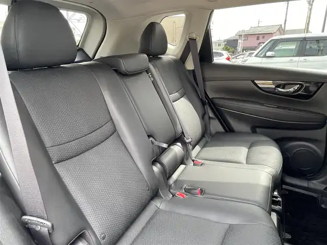 日産 エクストレイル 20Xi レザーエディション 群馬県 2020(令2)年 3.4万km ブリリアントホワイトパール プロパイロット/エマージェンシーブレーキサポート/純正ナビ【MM319D-W】/・CD/DVD/・Bluetooth/・フルセグ/スマートキー/プッシュスタート/ETC/レーダークルーズ/パワーバックドア/全席シートヒーター/純正18アルミホイール/ABS/横滑り防止装置/前後コーナーセンサー/セキュリティアラーム/オートライト/LEDヘッドライト/Wエアバック