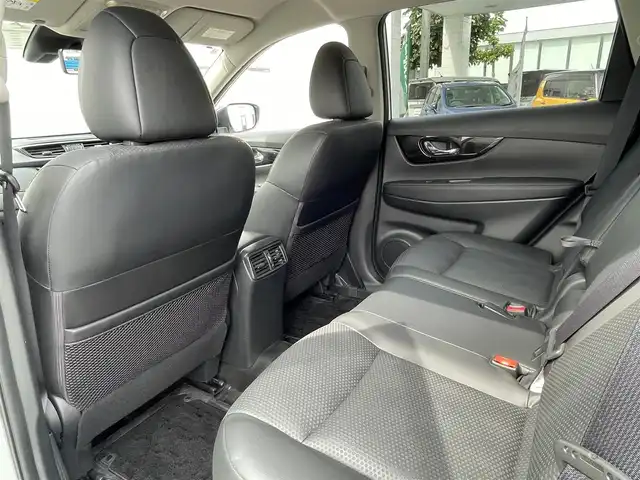 日産 エクストレイル 20Xi レザーエディション 群馬県 2020(令2)年 3.4万km ブリリアントホワイトパール プロパイロット/エマージェンシーブレーキサポート/純正ナビ【MM319D-W】/・CD/DVD/・Bluetooth/・フルセグ/スマートキー/プッシュスタート/ETC/レーダークルーズ/パワーバックドア/全席シートヒーター/純正18アルミホイール/ABS/横滑り防止装置/前後コーナーセンサー/セキュリティアラーム/オートライト/LEDヘッドライト/Wエアバック