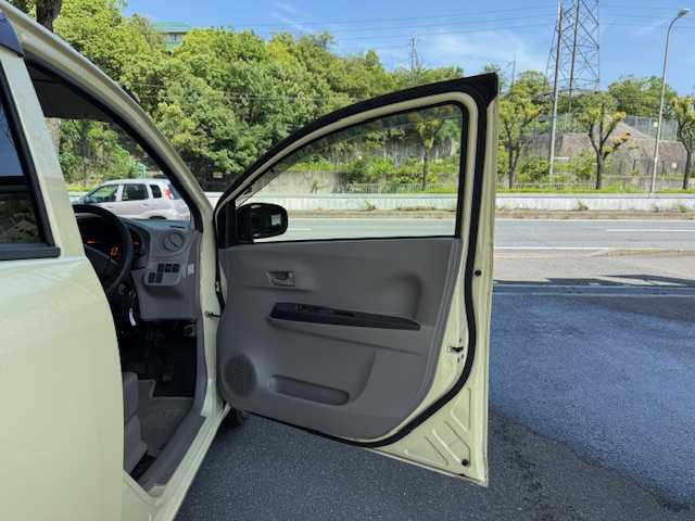 トヨタ ピクシスエポック L 大阪府 2015(平27)年 6.4万km コットンアイボリー /禁煙車//社外ナビ【AVN-D10W】/・CD/SD/Bluetooth/フルTV/DVD//バックカメラ//ナビ連動ドラレコ//ETC//キーレス//純正マット・バイザー//アイドリングストップ