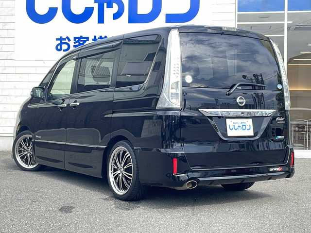 日産 セレナ ライダー Bライン Sハイブリッド 山口県 2012(平24)年 4万km スーパーブラック (株)IDOMが運営する【じしゃロン宇部店】の自社ローン専用車両になります。こちらは現金またはオートローンご利用時の価格です。自社ローンご希望の方は別途その旨お申付け下さい。/純正ナビ（MC311D-W）　/Bluetooth接続　/フルセグＴＶ/バックモニター　/インテリキー　/Ｐスタート　/社外１６インチアルミホイール　/ローダウン　/両側パワースライドドア　/ＨＩＤヘッドライト　/ドライブレコーダー　/ＥＴＣ　/クルーズコントロール　/ウォークスルー