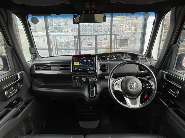 ホンダ Ｎ ＢＯＸ カスタム G L ターボ ホンダセンシング 千葉県 2019(令1)年 2.3万km ミラノレッド 社外8インチSDナビ/(FM/AM/TV/Bluetooth)/バックカメラ/衝突被害軽減システム/車線逸脱警報/クルーズコントロール/ハーフレザーシート/両側パワースライドドア/横滑り防止装置/ETC/ドライブレコーダー/アイドリングストップ/LEDヘッドライト/フォグランプ/オートライト/ウィンカーミラー/電動格納ミラー/純正15インチAW/シートヒーター/シートリフター/禁煙車/プッシュスタート/スマートキー/フロアマット/ドアバイザー/スペアキー