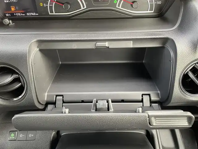 ホンダ Ｎ ＢＯＸ カスタム G L ターボ ホンダセンシング 千葉県 2019(令1)年 2.3万km ミラノレッド 社外8インチSDナビ/(FM/AM/TV/Bluetooth)/バックカメラ/衝突被害軽減システム/車線逸脱警報/クルーズコントロール/ハーフレザーシート/両側パワースライドドア/横滑り防止装置/ETC/ドライブレコーダー/アイドリングストップ/LEDヘッドライト/フォグランプ/オートライト/ウィンカーミラー/電動格納ミラー/純正15インチAW/シートヒーター/シートリフター/禁煙車/プッシュスタート/スマートキー/フロアマット/ドアバイザー/スペアキー