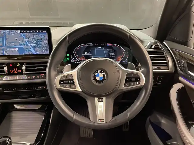 ＢＭＷ Ｘ３ xDrive20d Mスポーツ 道央・札幌 2022(令4)年 4.1万km アルピンホワイトⅢ 電動パノラマ・ガラス・サンルーフ/ドライビング・アシスト・プロフェッショナル/・高速道路渋滞ハンズ・オフ・アシスト/・トラフィック・サイン・アシスト（速度制限認識）/・ACC/・ステアリング＆レーン・コントロール・アシスト/・レーン・ディパーチャー・ウォーニング/（車線逸脱警告システム）/・レーン・チェンジ・アシスト/・レーン・キーピング・アシスト/・クロス・トラフィック・ウォーニング/・クロスロード・ウォーニング/・前車接近警告機能/・後車衝突警告機能/・衝突回避・被害軽減ブレーキ/・エマージェンシー・ストップ・アシスト/パーキングアシストプラス/・PDC/・パーキングアシスト/・トップビュー＋３Dビュー/・サイドビューカメラ/・リアビューカメラ（予想進路表示機能付）/アダプティブLEDヘッドライト/電動フロントシート/運転席メモリー機能付/フロントシートヒーティング/リアシートヒーティング/BMWライブコックピット/・１２・３インチマルチディスプレイ・メーターパネル/・１２・３インチワイド・コントロール・ディスプレイ/・HDDナビ/オートマチックテールゲート/レインセンサー