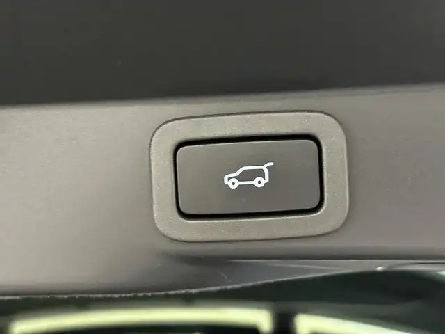 ランドローバー レンジローバースポーツ HSE 新潟県 2022(令4)年 5.1万km シルバー オプション装備/デプロイアブルサイドステップ/ドライブプロパック/・レーンキープアシスト/・ブラインドスポットアシスト/・アダプティブクルーズコントロール/・ハイスピードエマージェンシーブレーキ/ドライブパック/・ドライバーコンディションモニター/・ブラインドスポットモニター/・トラフィックサインレコグニション/・アダプティブスピードリミッター/標準装備/・マトリックスLEDヘッドライト/・ツインスピードトランスファーギアボックス/・電子制御センターディファレンシャル/・電子制御エアサスペンション/・インタラクティブドライバーディスプレイ/・TOUCH PRO DUO/・AppleCarPlay/・AndroidAuto/・360°サラウンドカメラ/・フロント / リアパーキングエイド/・パーフォレイテッドウィンザーレザーシート/・ベンチレーション/・シートヒーター/・アンビエントライト/・ハンズフリーパワーテールゲート/・前後ドライブレコーダー/・ＥＴＣ
