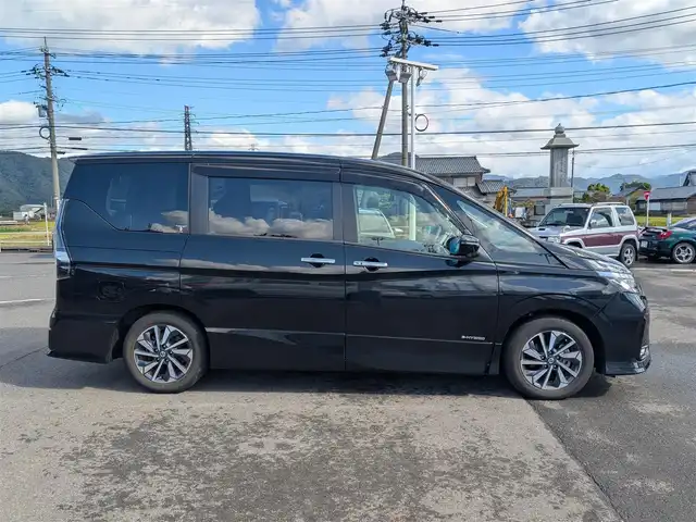 日産 セレナ ハイウェイスター V 福井県 2021(令3)年 1.9万km 黒 社外ナビTV/(TV/Bluetooth/CD/DVD)/社外11.6インチ後席フリップダウンモニター/全方位モニター/プロパイロット/エマージェンシーブレーキ/レーダークルーズコントロール/アイドリングストップ/オートブレーキホールド/両側電動パワースライドドア/3列シート/純正AW/純正フロアマット/ETC2.0/ドライブレコーダー/スマートキー