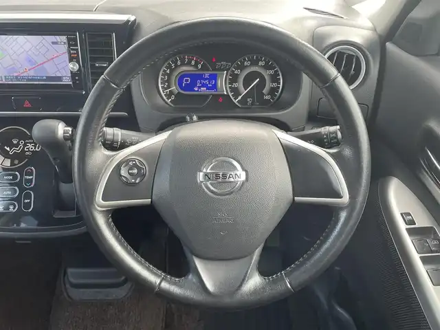 日産 デイズ ルークス ハイウェイスターX Gパッケージ 道央・札幌 2015(平27)年 7.5万km ブラック ・4WD/・ワンオーナー/・純正SDナビ/AM・FM・CD・DVD・AUX・BT/・フルセグTV/・ミュージックサーバー/・ミュージックプレイヤー接続/・車外カメラ（フロント・サイド・全周囲）/・純正ＡＷ付夏タイヤ/・両側パワースライドドア/・純正フロアマット/・エンジンスターター/・スマートキー/・スペアキー/・エンジンスタートボタン/・取扱説明書/・保証書