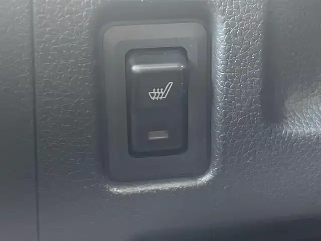 日産 デイズ ルークス ハイウェイスターX Gパッケージ 道央・札幌 2015(平27)年 7.5万km ブラック ・4WD/・ワンオーナー/・純正SDナビ/AM・FM・CD・DVD・AUX・BT/・フルセグTV/・ミュージックサーバー/・ミュージックプレイヤー接続/・車外カメラ（フロント・サイド・全周囲）/・純正ＡＷ付夏タイヤ/・両側パワースライドドア/・純正フロアマット/・エンジンスターター/・スマートキー/・スペアキー/・エンジンスタートボタン/・取扱説明書/・保証書