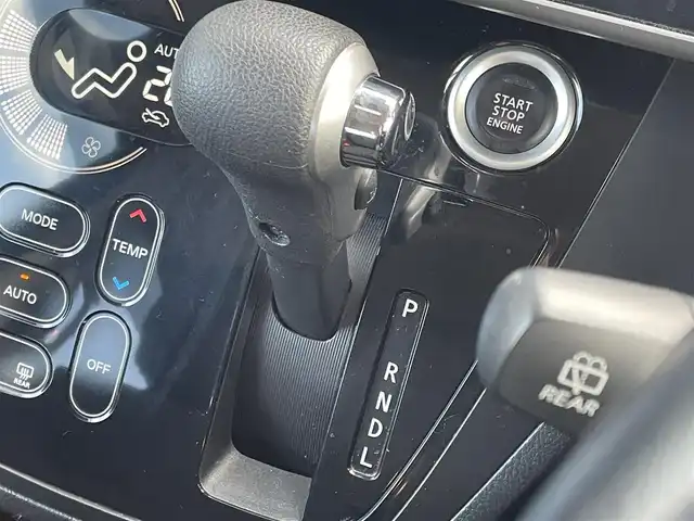 日産 デイズ ルークス ハイウェイスターX Gパッケージ 道央・札幌 2015(平27)年 7.5万km ブラック ・4WD/・ワンオーナー/・純正SDナビ/AM・FM・CD・DVD・AUX・BT/・フルセグTV/・ミュージックサーバー/・ミュージックプレイヤー接続/・車外カメラ（フロント・サイド・全周囲）/・純正ＡＷ付夏タイヤ/・両側パワースライドドア/・純正フロアマット/・エンジンスターター/・スマートキー/・スペアキー/・エンジンスタートボタン/・取扱説明書/・保証書