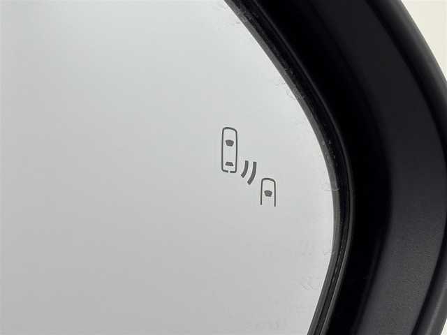 トヨタ シエンタ ハイブリッド Z 福岡県 2023(令5)年 1.7万km アーバンカーキ 純正１０．５型ナビ／フルセグＴＶ　/全方位カメラ　/ビルトインETC2.0　/レーダークルコン　/コーナーセンサー　/衝突軽減ブレーキ　/レーンキープ　/ＢＳＭ　/アクセル踏み間違い防止　/パーキングアシスト　/両側電動スライドドア　/純正１５インチアルミホイール