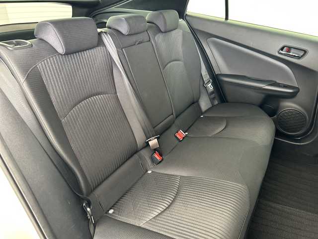 トヨタ プリウス A 三重県 2019(令1)年 5.4万km パール /禁煙車//純正ナビ//Bluetooth/SD/フルセグ/CD/DVD/AM/FM//セーフティセンス//バックモニター//ブラインドスポットモニター//ヘッドアップディスプレイ//レーダークルーズコントロール//オートライト//Autoハイビーム//パークアシスト//ワイヤレスチャージャー//パワーバックドア//前後ドライブレコーダー//パワーシート//ETC//TVキャンセラー