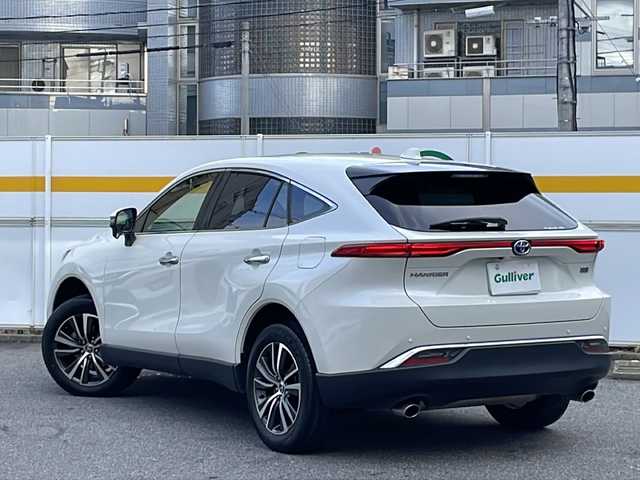 トヨタ ハリアー ハイブリッド G 愛知県 2021(令3)年 8.9万km ホワイトパールクリスタルシャイン /禁煙//ワンオーナー//ディスプレイオーディオ//AM/FM/USB/BT/フルセグ/AUX/Miracast//バックカメラ//ビルトインETC//デジタルインナーミラー//純正18AW//Toyota Safety Sense//PCS/LTA/RSA/RCTA/ACC/BSM//先行車発進告知//後退速度抑制//VSC//クリアランスソナー//ハーフレザーシート//パワーシート//パワーバックドア//電動パーキング//ブレーキホールド//EVモード/ドライブモード//SPORT/NORMAL/ECO//LEDオートライト//オートハイビーム//オートリトラクタブルミラー//純正フロアマット//取扱説明書/保証書/スペアキー有//記録簿R3/R5/R6/R7