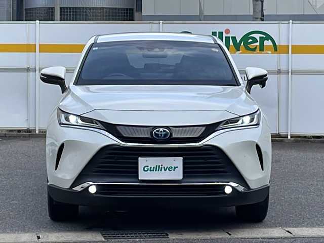 トヨタ ハリアー ハイブリッド G 愛知県 2021(令3)年 8.9万km ホワイトパールクリスタルシャイン /禁煙//ワンオーナー//ディスプレイオーディオ//AM/FM/USB/BT/フルセグ/AUX/Miracast//バックカメラ//ビルトインETC//デジタルインナーミラー//純正18AW//Toyota Safety Sense//PCS/LTA/RSA/RCTA/ACC/BSM//先行車発進告知//後退速度抑制//VSC//クリアランスソナー//ハーフレザーシート//パワーシート//パワーバックドア//電動パーキング//ブレーキホールド//EVモード/ドライブモード//SPORT/NORMAL/ECO//LEDオートライト//オートハイビーム//オートリトラクタブルミラー//純正フロアマット//取扱説明書/保証書/スペアキー有//記録簿R3/R5/R6/R7