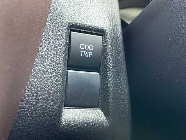 トヨタ ハリアー ハイブリッド G 愛知県 2021(令3)年 8.9万km ホワイトパールクリスタルシャイン /禁煙//ワンオーナー//ディスプレイオーディオ//AM/FM/USB/BT/フルセグ/AUX/Miracast//バックカメラ//ビルトインETC//デジタルインナーミラー//純正18AW//Toyota Safety Sense//PCS/LTA/RSA/RCTA/ACC/BSM//先行車発進告知//後退速度抑制//VSC//クリアランスソナー//ハーフレザーシート//パワーシート//パワーバックドア//電動パーキング//ブレーキホールド//EVモード/ドライブモード//SPORT/NORMAL/ECO//LEDオートライト//オートハイビーム//オートリトラクタブルミラー//純正フロアマット//取扱説明書/保証書/スペアキー有//記録簿R3/R5/R6/R7