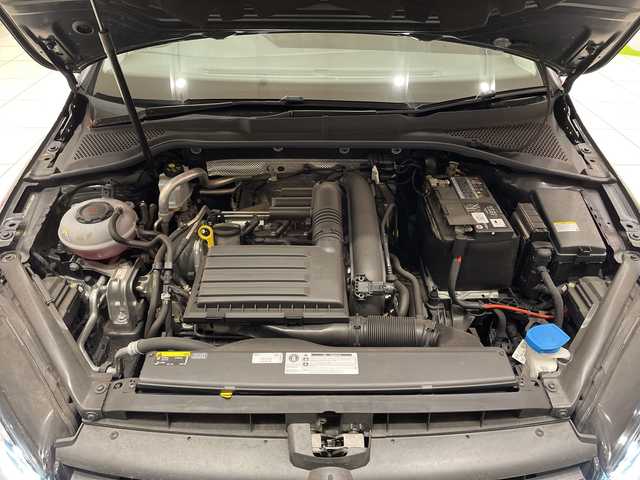 フォルクスワーゲン ゴルフ ヴァリアント TSIハイライン テックエディション 埼玉県 2019(令1)年 0.9万km 黒 衝突軽減ブレーキ/純正メモリナビ/　　CD/DVD/BT/フルセグ/バックカメラ/オートクルーズコントロール/ＡｃｔｉｖｅｉｎｆｏＤｉｓｐｌａｙ/LEDオートライト/純正１７インチアルミホイール/ルーフレール/ビルトインＥＴＣ2.0/スマートキー