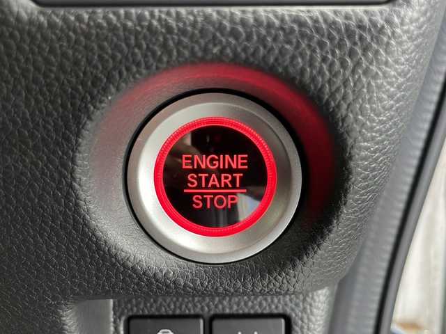 ホンダ Ｎ ＢＯＸ カスタム G L ホンダセンシング 長野県 2020(令2)年 6.6万km プラチナホワイトパール 4WD/ホンダセンシング/パワースライドドア/メモリナビ/　【CD DVD SD USB BT】/フルセグTV/バックカメラ/ETC/ステアリングスイッチ/レーダークルーズコントロール/シートヒーター/ミラーヒーター/横滑り防止装置/アイドリングストップ/LEDライト/フォグランプ/ウィンカーミラー/純正フロアマット/ドアバイザー