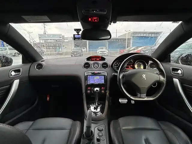 プジョー ＲＣＺ カーボンルーフパック 滋賀県 2015(平27)年 4.3万km 赤Ⅱ カーボンルーフ/レザーシート/・前席パワーシート/・前席シートヒーター /社外メモリーナビ/（CD/DVD/地デジ/BT）/バックカメラ/ETC/前後コーナーセンサー/クルーズコントロール/純正HIDヘッドライト/純正19インチAW/キーレス