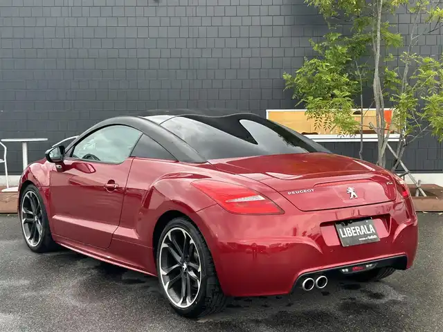 プジョー ＲＣＺ カーボンルーフパック 滋賀県 2015(平27)年 4.3万km 赤Ⅱ カーボンルーフ/レザーシート/・前席パワーシート/・前席シートヒーター /社外メモリーナビ/（CD/DVD/地デジ/BT）/バックカメラ/ETC/前後コーナーセンサー/クルーズコントロール/純正HIDヘッドライト/純正19インチAW/キーレス