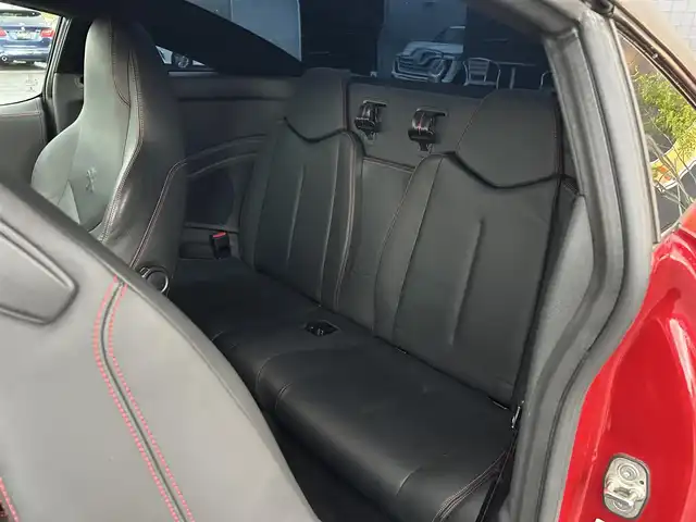 プジョー ＲＣＺ カーボンルーフパック 滋賀県 2015(平27)年 4.3万km 赤Ⅱ カーボンルーフ/レザーシート/・前席パワーシート/・前席シートヒーター /社外メモリーナビ/（CD/DVD/地デジ/BT）/バックカメラ/ETC/前後コーナーセンサー/クルーズコントロール/純正HIDヘッドライト/純正19インチAW/キーレス