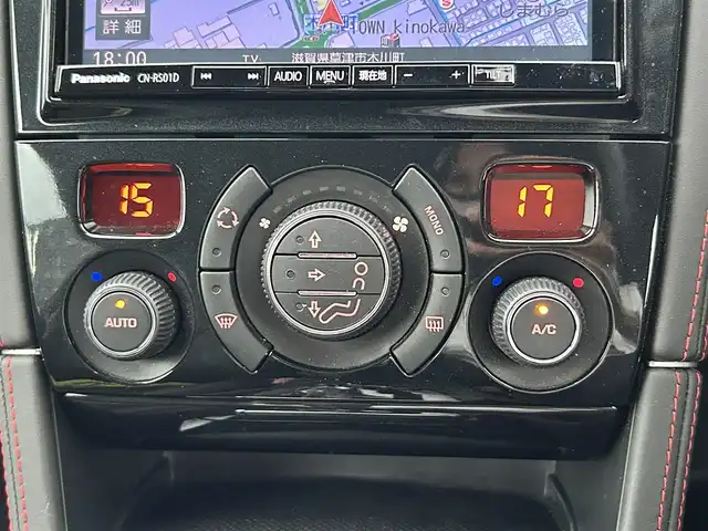 プジョー ＲＣＺ カーボンルーフパック 滋賀県 2015(平27)年 4.3万km 赤Ⅱ カーボンルーフ/レザーシート/・前席パワーシート/・前席シートヒーター /社外メモリーナビ/（CD/DVD/地デジ/BT）/バックカメラ/ETC/前後コーナーセンサー/クルーズコントロール/純正HIDヘッドライト/純正19インチAW/キーレス