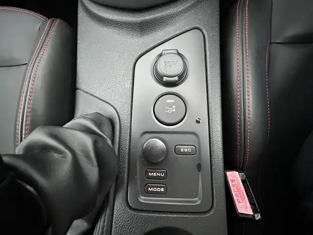 プジョー ＲＣＺ カーボンルーフパック 滋賀県 2015(平27)年 4.3万km 赤Ⅱ カーボンルーフ/レザーシート/・前席パワーシート/・前席シートヒーター /社外メモリーナビ/（CD/DVD/地デジ/BT）/バックカメラ/ETC/前後コーナーセンサー/クルーズコントロール/純正HIDヘッドライト/純正19インチAW/キーレス