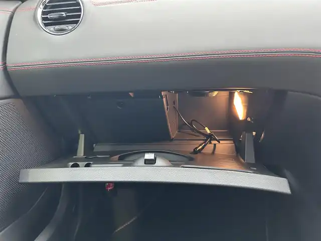 プジョー ＲＣＺ カーボンルーフパック 滋賀県 2015(平27)年 4.3万km 赤Ⅱ カーボンルーフ/レザーシート/・前席パワーシート/・前席シートヒーター /社外メモリーナビ/（CD/DVD/地デジ/BT）/バックカメラ/ETC/前後コーナーセンサー/クルーズコントロール/純正HIDヘッドライト/純正19インチAW/キーレス