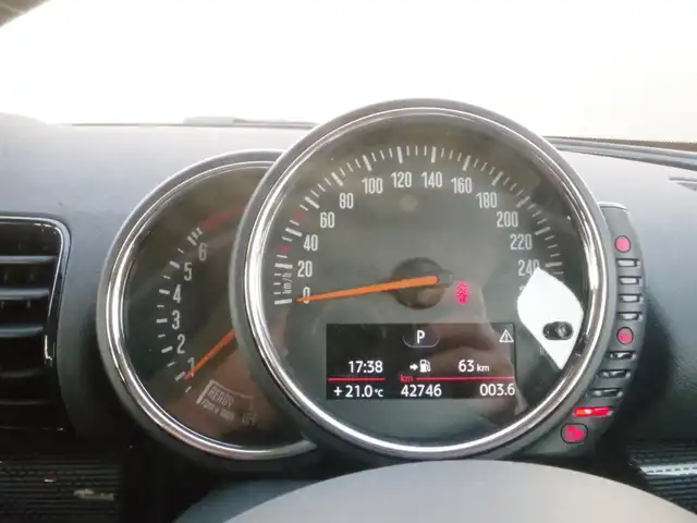ＭＩＮＩ ミニ クラブマン クーパーS 岩手県 2016(平28)年 4.3万km メルティングシルバーM 純正HDDナビ/バックカメラ/リアPDC/コンフォートアクセス/クルコン /ミラーETC/LEDライト/革調シートカバー/ワンオーナー