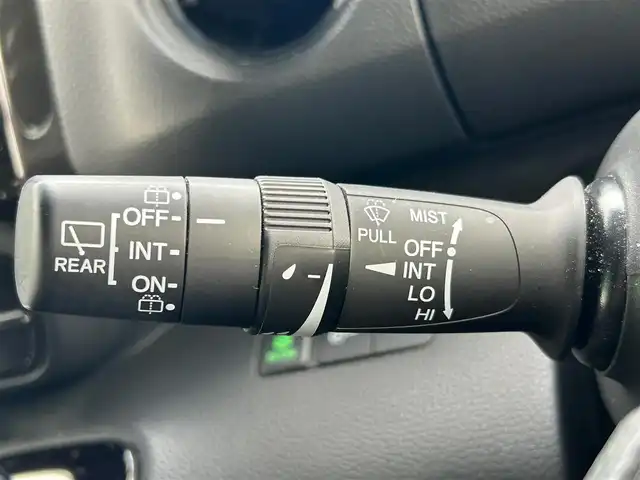 ホンダ Ｎ ＢＯＸ カスタム G EX ホンダセンシング 静岡県 2019(平31)年 2.6万km プラチナホワイトパール エンジンスタートボタン/パワーステアリング/パワーウィンドウ/アイドリングストップ/オートエアコン/スマートキー/クルーズコントロール/純正ETC/バックカメラ/SDナビ(CD.DVD.BT.フルセグ)/ウォークスルー/純正フロアマット/両側パワースライドドア/純正アルミホイール/ABS/横滑り防止装置/コーナーセンサー/レーンキープアシスト/オートライト/LEDライト/W+サイドエアバック/衝突軽減システム/カーテンエアバック